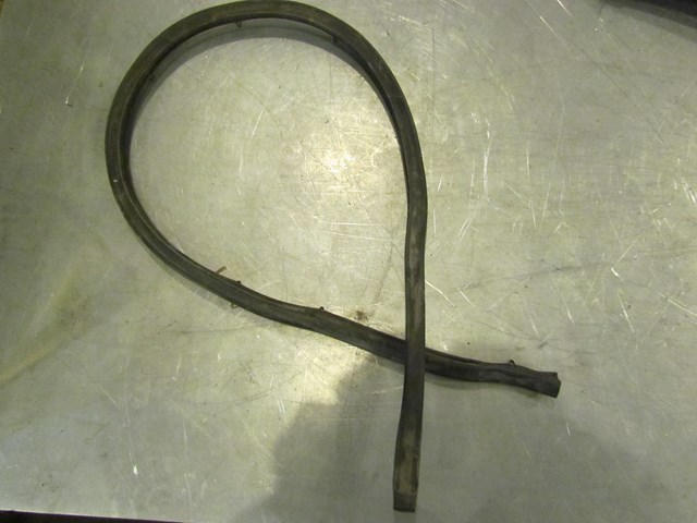 2001 Subaru Legacy GT Wiper Cowl Seal To Hood