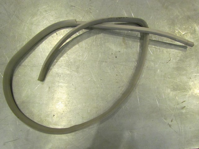 2001 Subaru Legacy GT Front LH Seal