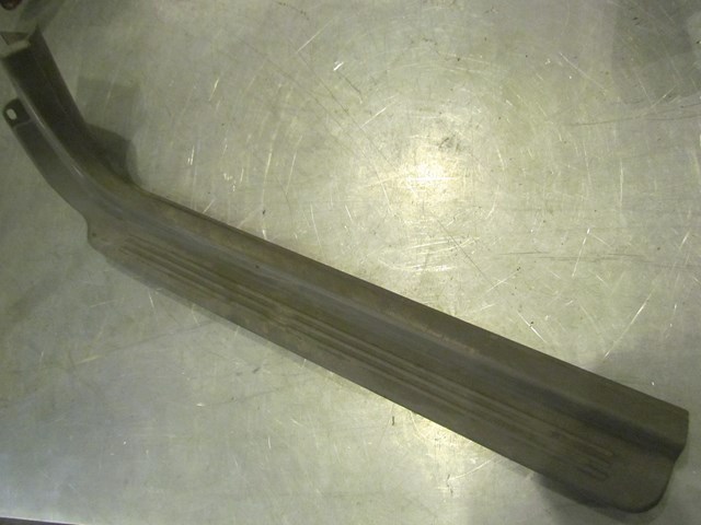 2001 Subaru Legacy GT Front LH Drivers Door Sill Kick Plate 94060AE07A