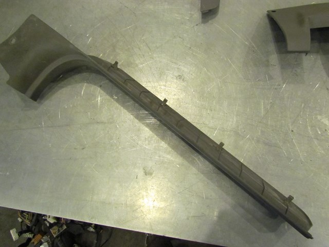 2001 Subaru Legacy GT Front LH Drivers Door Sill Kick Plate 94060AE07A