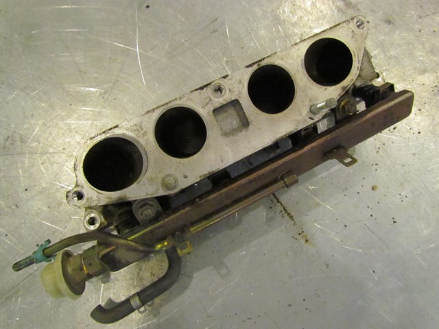 2003 Acura RSX Lower Intake Manifold With Fuel Rail And Injectors