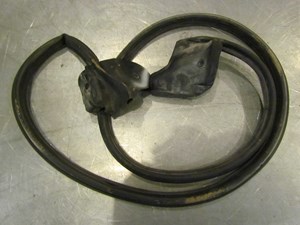 2001 Subaru Legacy GT Front Lh Drivers Door Seal On Door