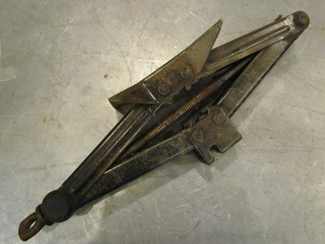 2001 Subaru Legacy GT Spare Tire Jack