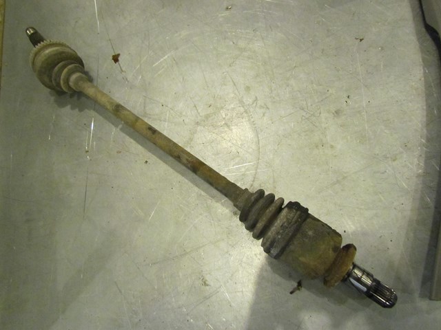 2001 Subaru Legacy Rear RH Passenger Axle