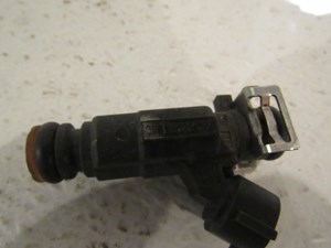 2006 Audi S4 Fuel Injector 079133551B