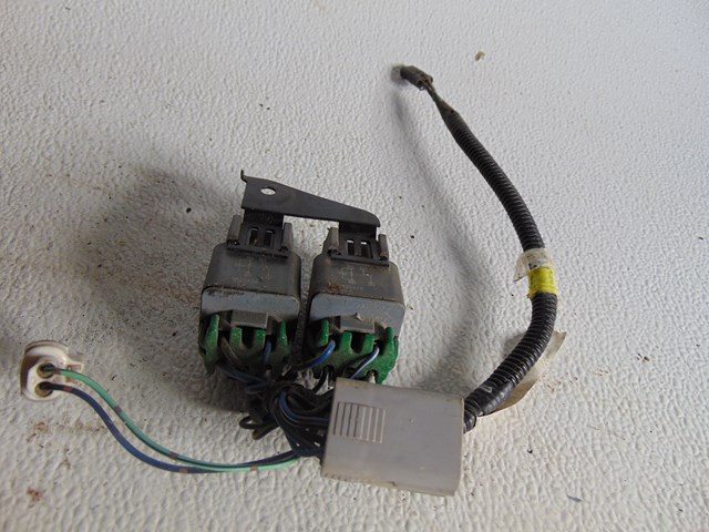 1996 Mazda Miata Compressor and Fan Relay