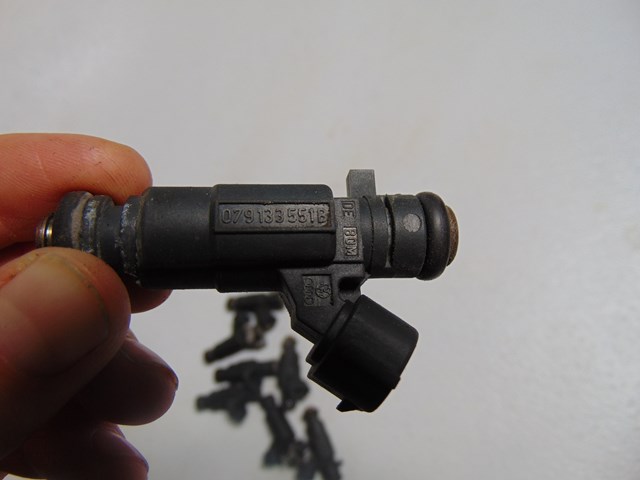 2004 Audi A8 Fuel Injectors Set of 8 079133551B