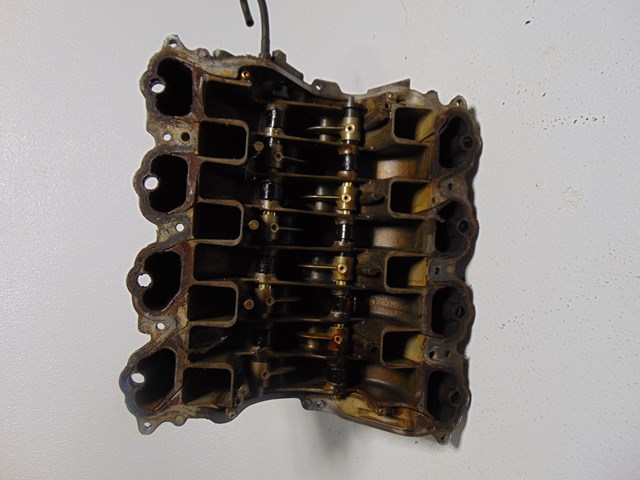 2004 Audi A8 Intake Manifold Plenum