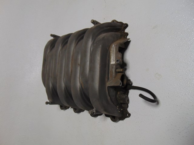 2004 Audi A8 Intake Manifold Plenum