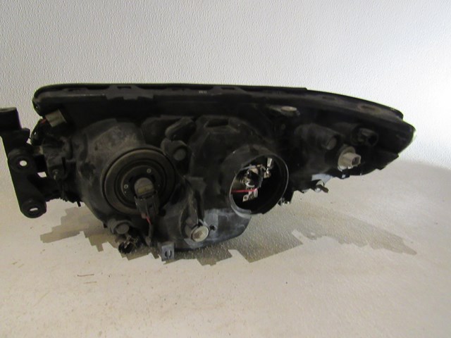 2007 Subaru Forester RH Passenger Headlight - See Description