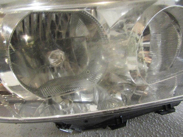 2007 Subaru Forester RH Passenger Headlight - See Description