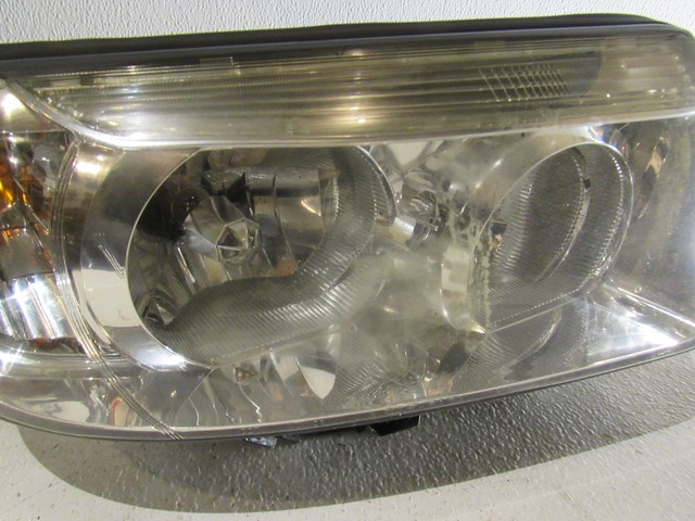 2007 Subaru Forester RH Passenger Headlight - See Description