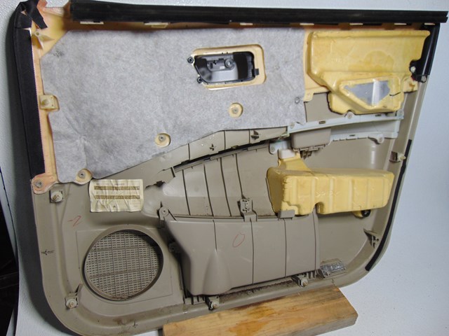 2007 Toyota Prius Front LH Driver Door Panel