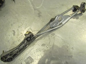 2000 BMW 528i Wiper Motor Linkage Only