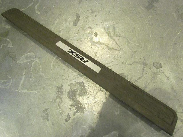 2004 Acura RSX Front LH Drivers Door Sill Kick Plate