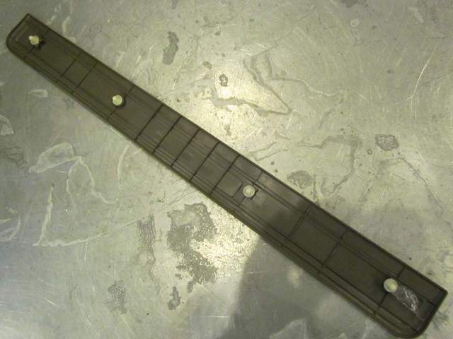 2004 Acura RSX Front LH Drivers Door Sill Kick Plate