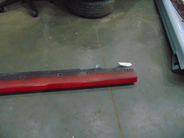 1998 Acura Integra RH Passenger Side Skirt