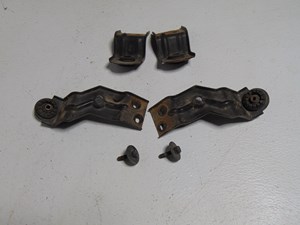 2004 Honda Pilot Radiator & AC Condenser Brackets