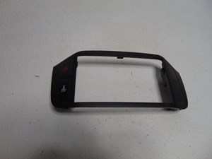2004 Honda Pilot Radio Bezel w/Hazard Switch