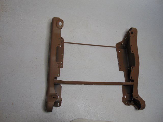2004 Honda Pilot Front RH Passenger Seat Frame 8100S9VC620M1