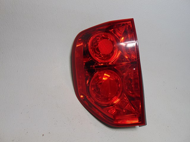 2004 Honda Pilot LH Driver Tail Light *See description*