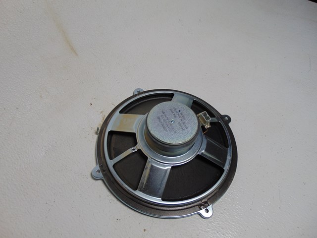 2004 Honda Pilot Rear Subwoofer Speaker 39120-S3V-A210