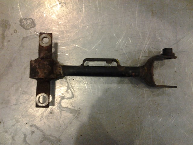 2004 Acura RSX RH Rear Upper Control Arm