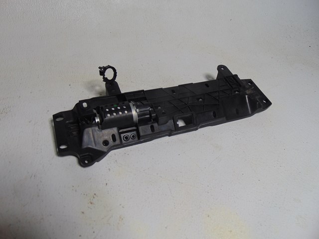 2016 Ford Explorer Front LH Driver Seat Motor & Slide