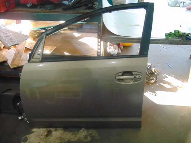 2007 Toyota Prius Front LH Driver Door Assembly*See details for shipping