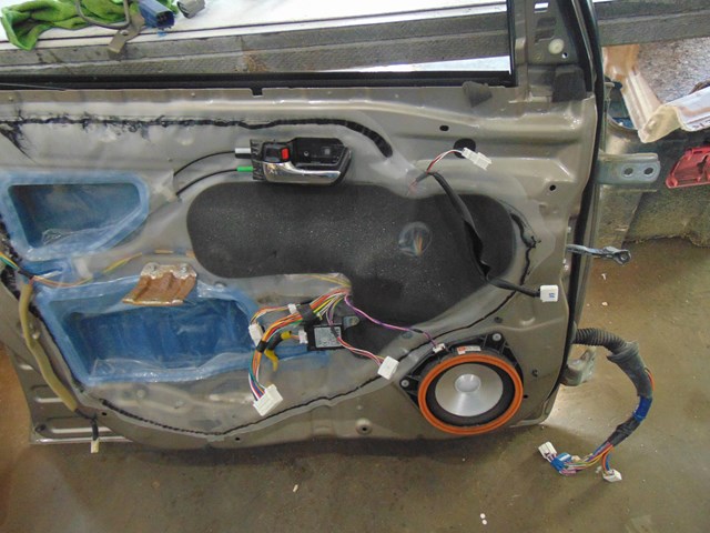 2007 Toyota Prius Front LH Driver Door Assembly*See details for shipping