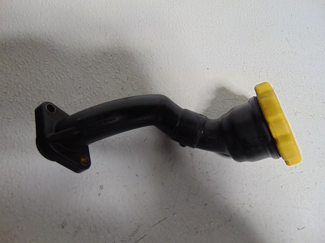 2001 Subaru Legacy Oil Filler Tube Neck with Cap