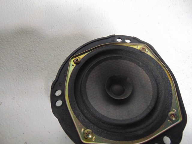 1998 1999 Subaru Impreza  Door Speaker EAS12P492A