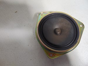 2004 Subaru Impreza Front RH Door Speaker 85301FE041