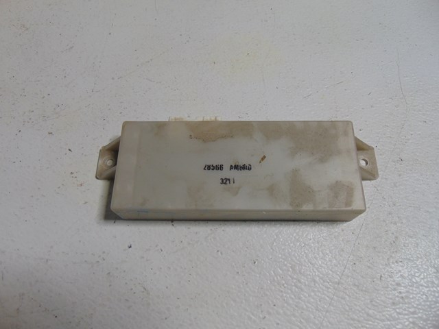 2003 Infiniti G35 Coupe Front RH Seat Control Module 28566 AM800