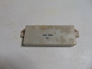 2003 Infiniti G35 Coupe Front RH Seat Control Module 28566 AM800