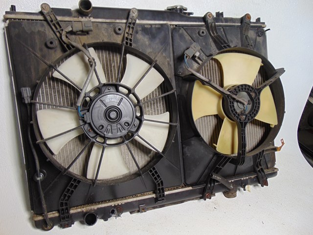 2004 Honda Pilot Radiator w/Fan Assembly 