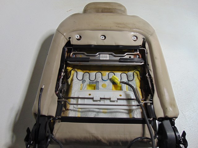 2005 Subaru Legacy RH Passenger Front Seat Back-For Parts -See photos