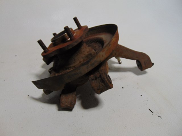 1989 Nissan 240sx Hatchback RH Pass Rear Spindle- 4 Lug