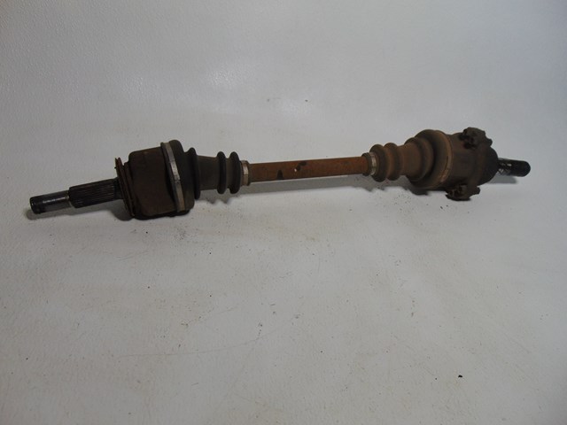 1989 Nissan 240sx Hatchback RH Passenger Rear Axle