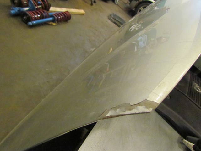 2003 Lexus IS300 Hood Corner Damage See Pics