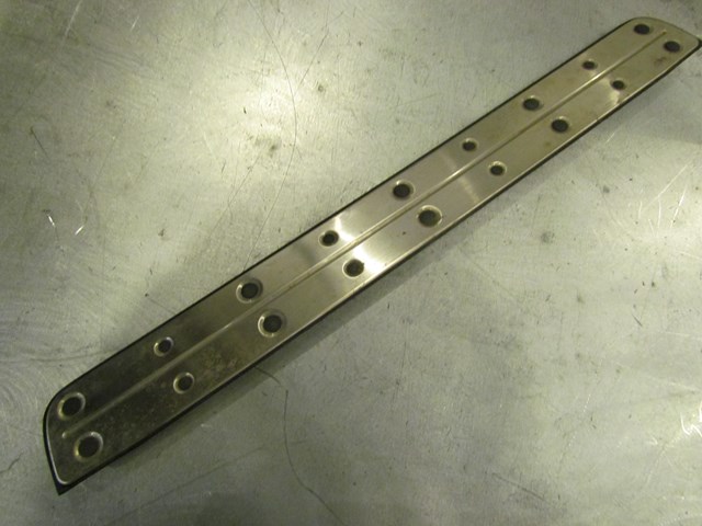 2003 Lexus IS300 Front RH Passenger Dor Sill Kick Plate 67910-53010