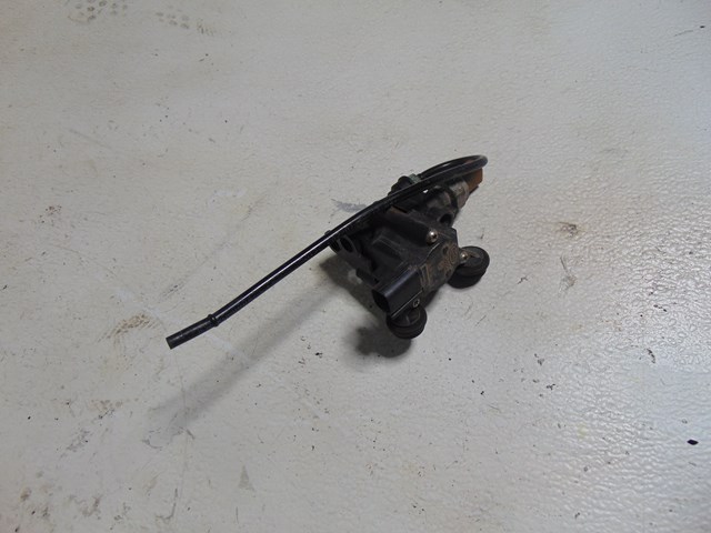 2005 Land Rover LR3 Front Air Block