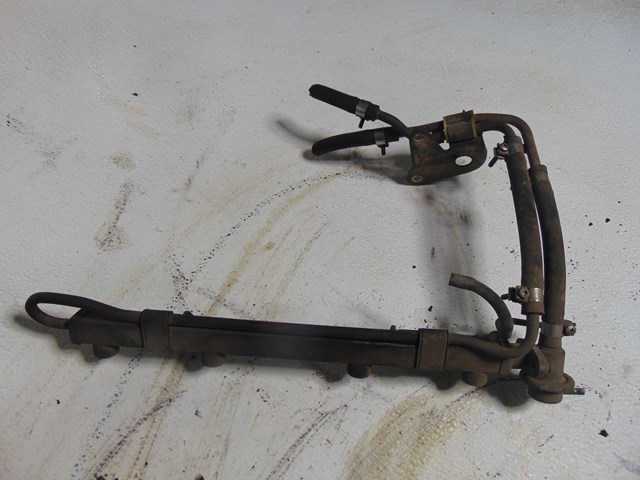 1989 Nissan 240sx KA24E SOHC Fuel Rail