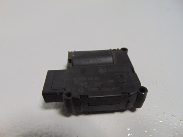 2004 Audi A8 Heater Air Flap Control Module 4F0820511