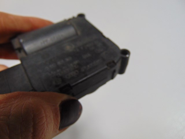 2004 Audi A8 Heater Air Flap Control Module 4F0820511