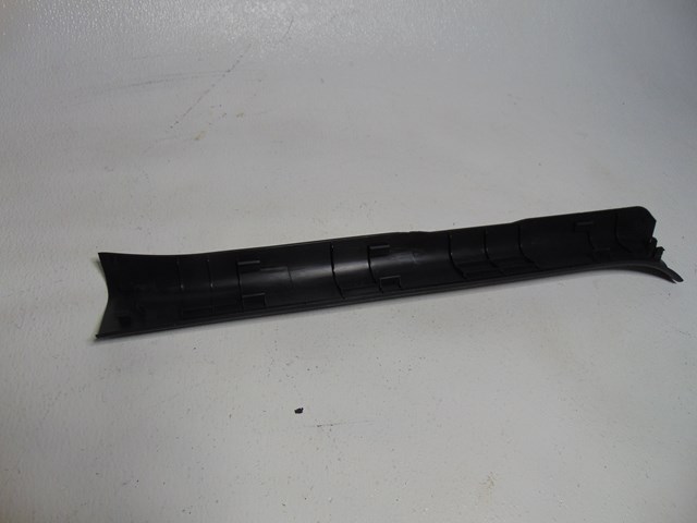 2014 Nissan Juke Nismo RS Front RH Door Sill Kick Plate 769B4 1KA0A