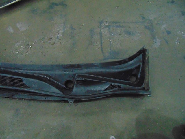 2014 Nissan Juke Wiper Cowl 66862 1KM1E