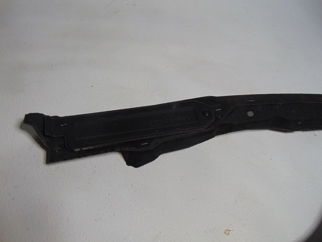 2014 Nissan Juke Wiper Cowl 66862 1KM1E