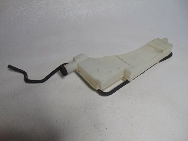 2014 Nissan Juke Radiator Overflow Bottle