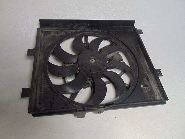 2014 Nissan Juke Auto AWD Radiator Cooling Fan Assy